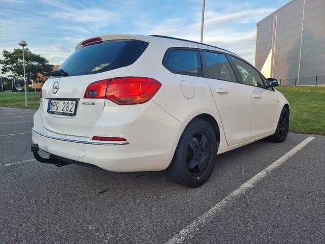 Opel Astra 2013