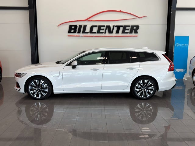 Volvo V60 2024