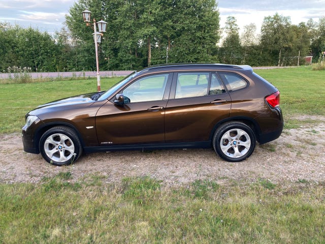 BMW X1 2011