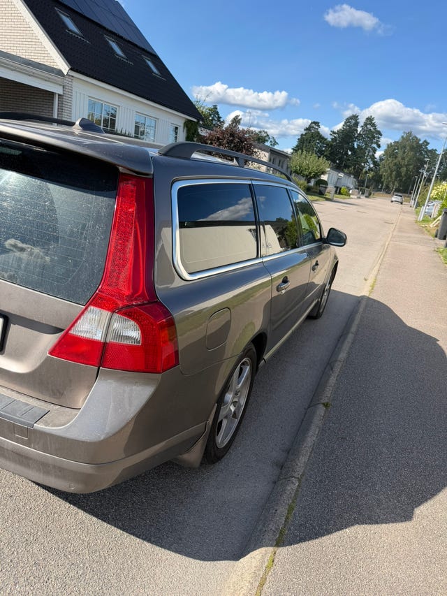 Volvo V70 2010 – bild 3