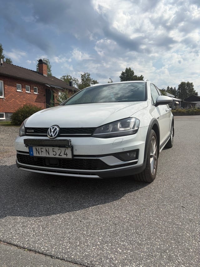 Volkswagen Golf Alltrack 2016