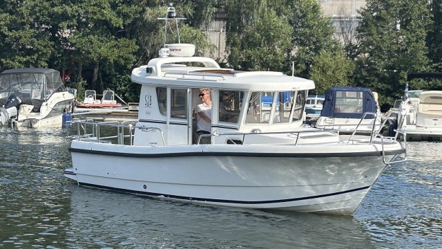 Minor 25 Offshore / VP D4-260 -2010