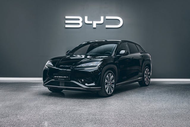BYD SEALION 7