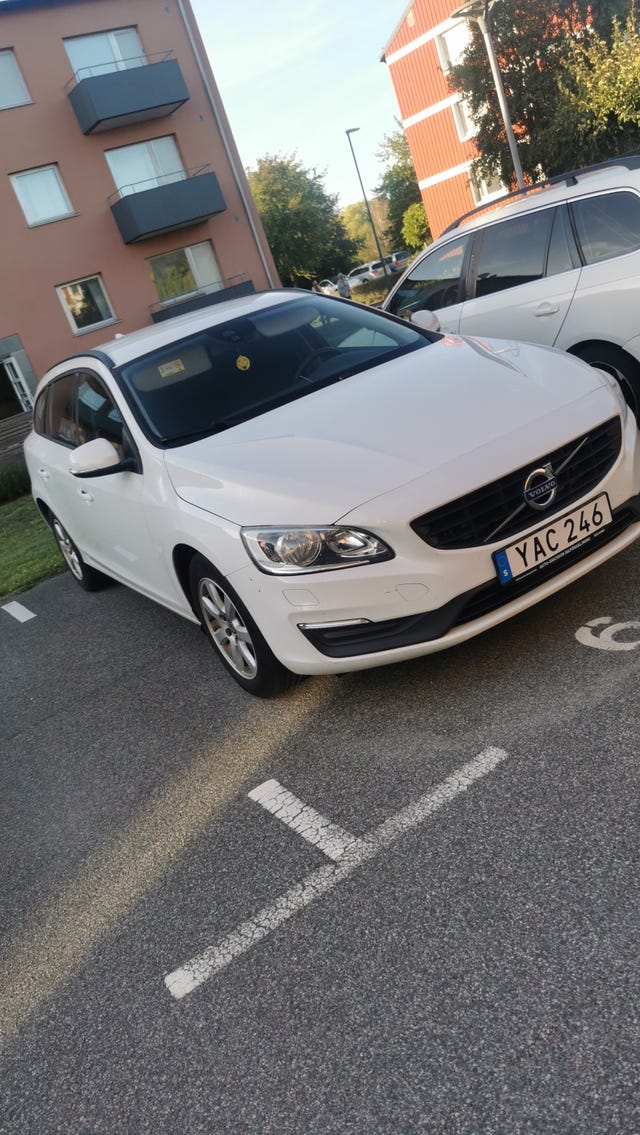 Volvo V60 2016