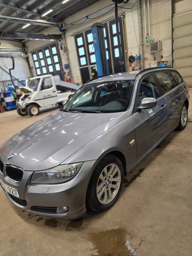 BMW 320d 2011