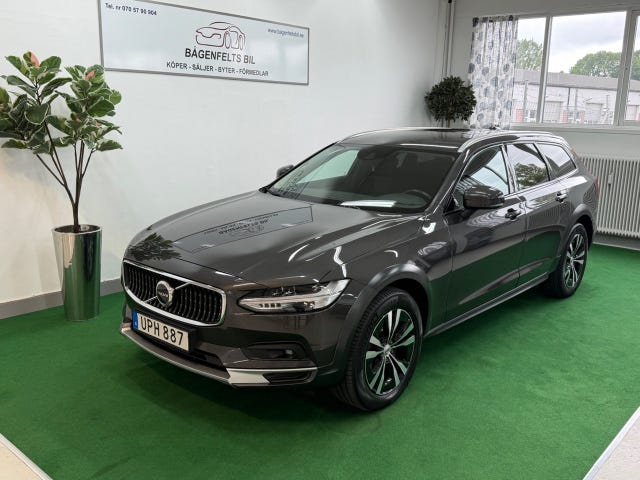 Volvo V90 Cross Country 2021