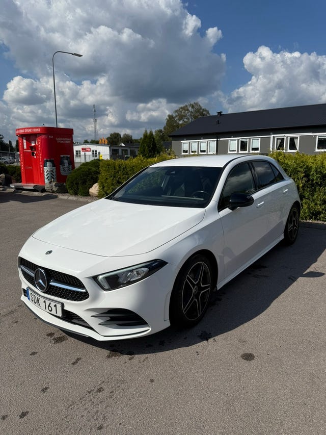 Mercedes-Benz A180 2021