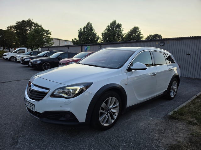 Opel Insignia Country Tourer 2016