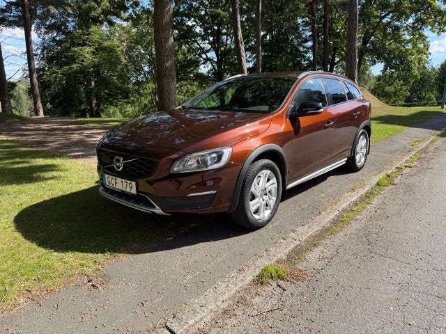 Volvo V60 Cross Country 2017 – bild 2