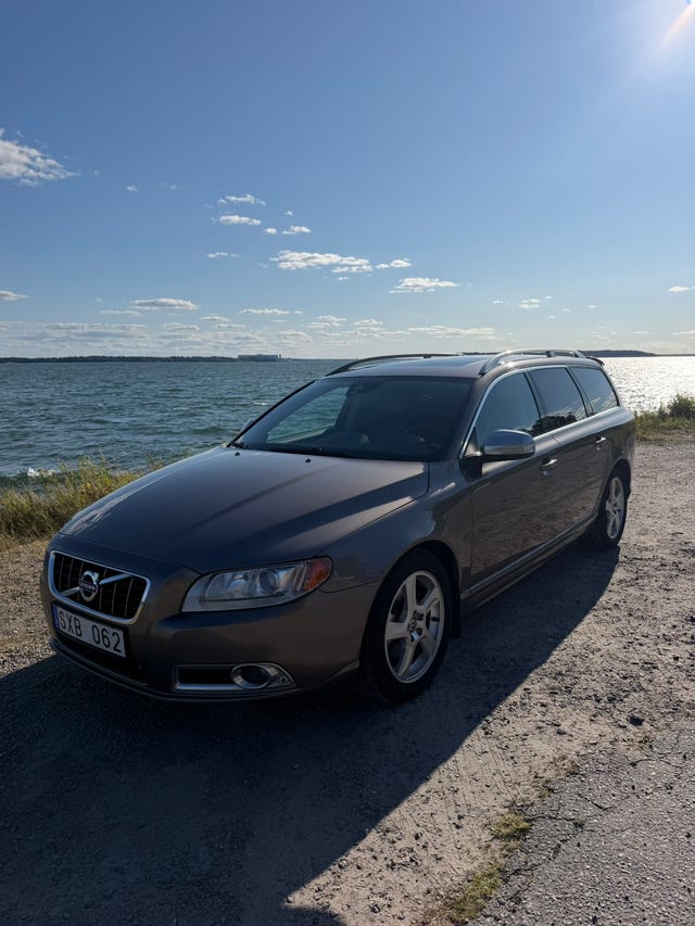 Volvo V70 2012