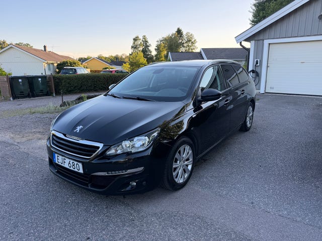 Peugeot 308 SW 2016