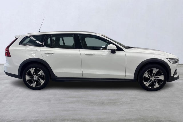 Volvo V60 Cross Country 2019 – bild 3