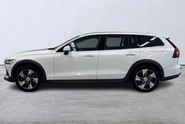 Volvo V60 Cross Country 2019 – bild 2