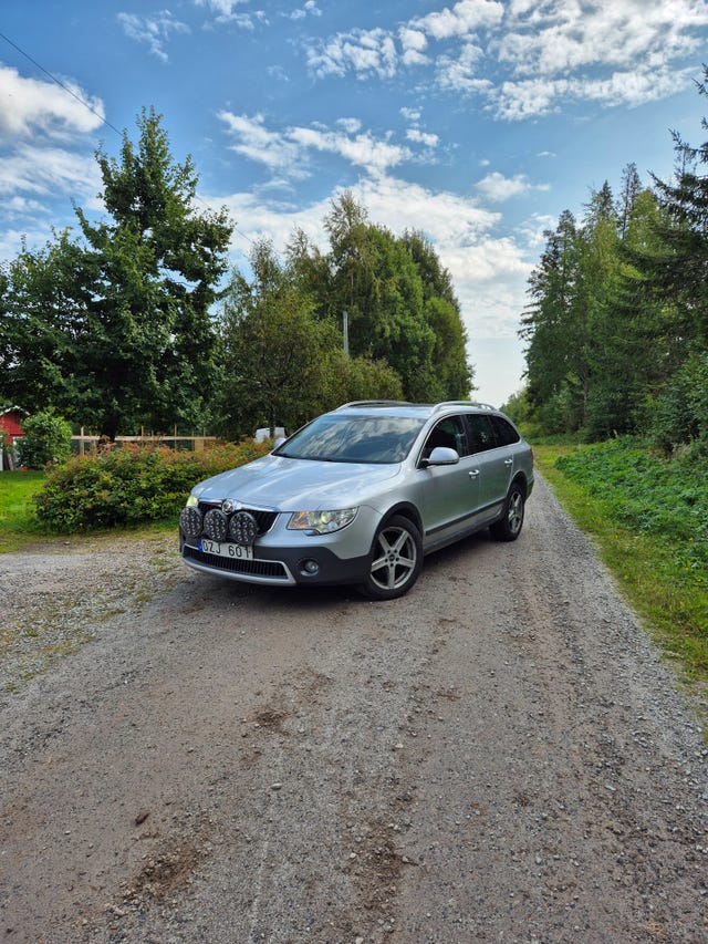Skoda Superb 2013