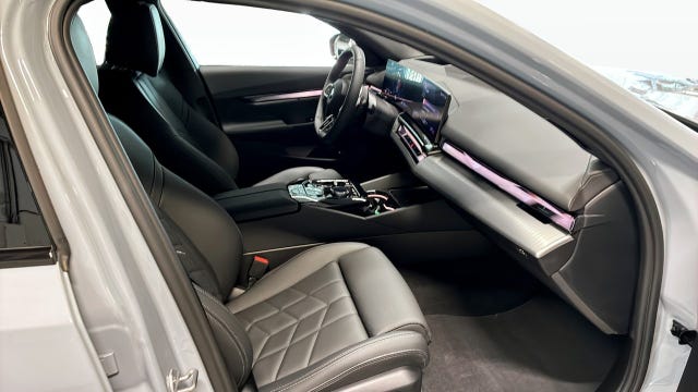 BMW 530e 2026 – bild 3