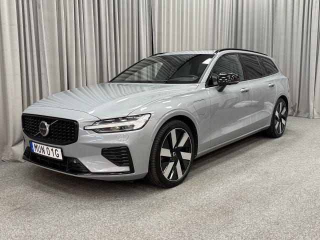 Volvo V60 2024