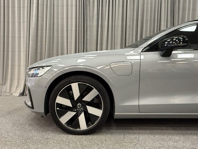 Volvo V60 2024 – bild 4