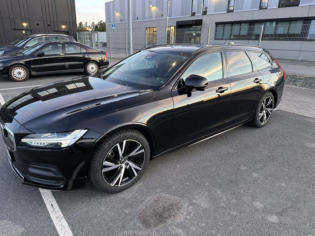 Volvo V90 2023