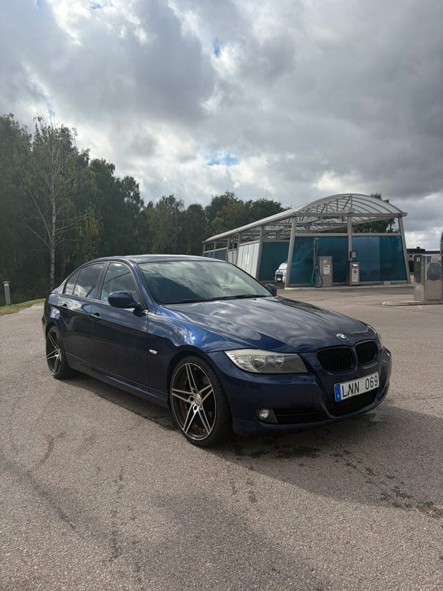 BMW 320d 2011