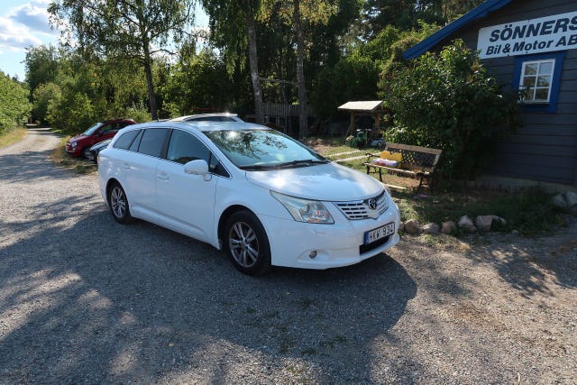 Toyota Avensis 2010