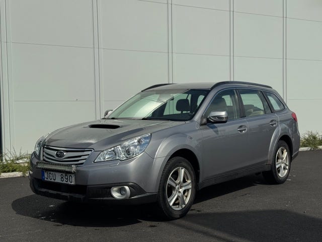 Subaru Outback 2011