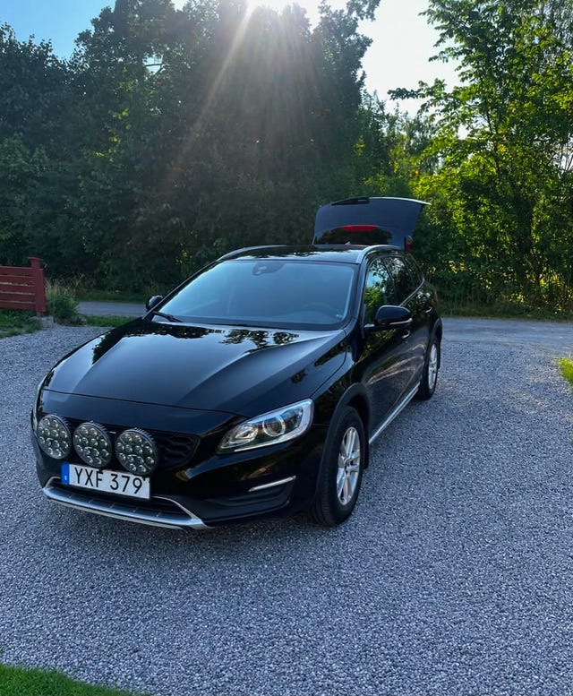 Volvo V60 Cross Country 2018