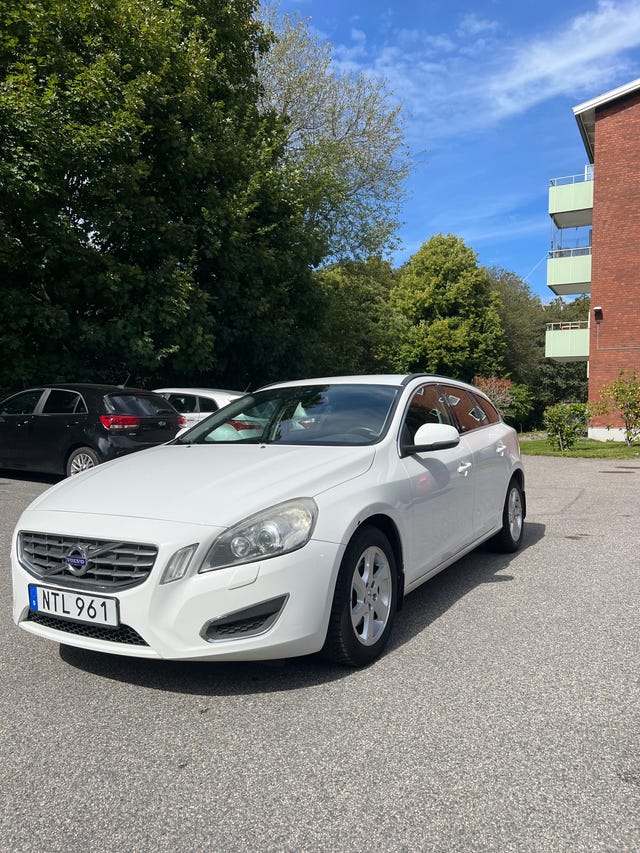 Volvo V60 2011