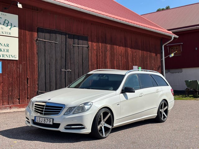 Mercedes-Benz E220 2011