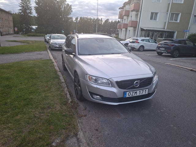 Volvo V70 2016