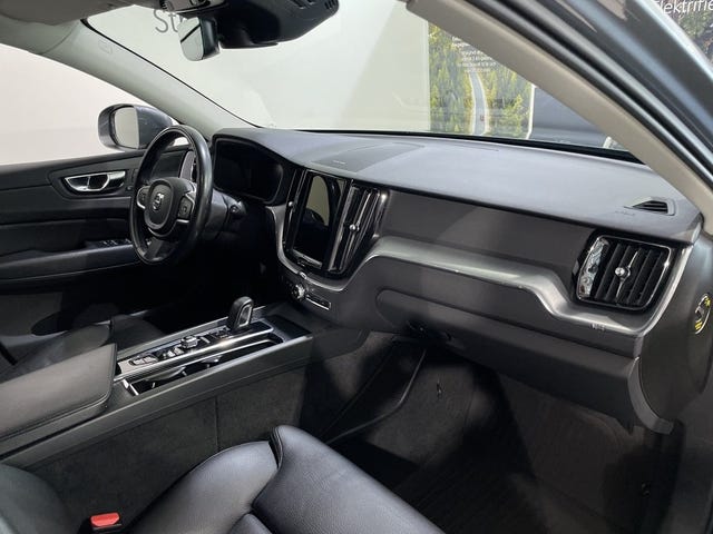 Volvo XC60 2021 – bild 4