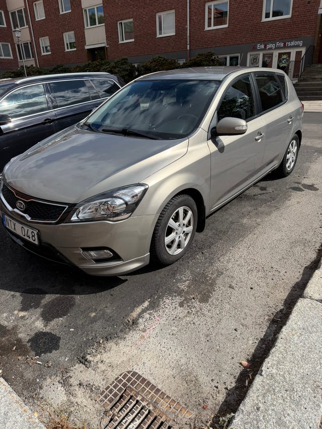 Kia Ceed 2012