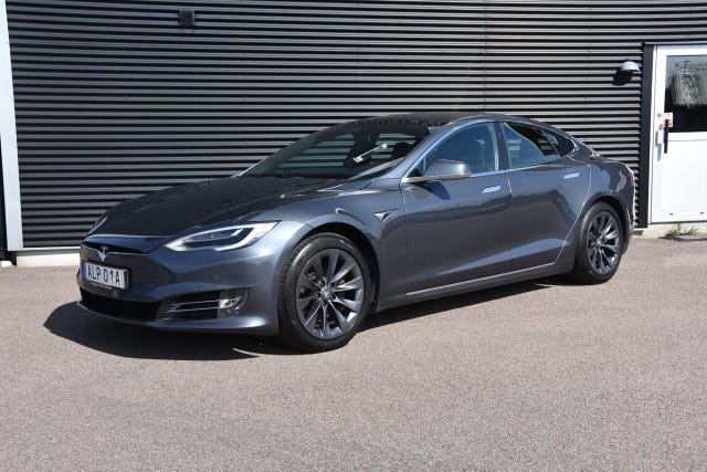 Tesla Model S 2020