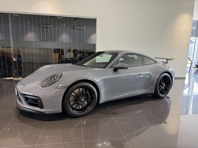 Porsche 911 Carrera GTS 2024