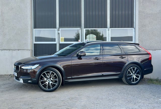 Volvo V90 Cross Country 2017
