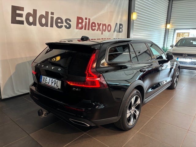 Volvo V60 Cross Country 2019 – bild 4
