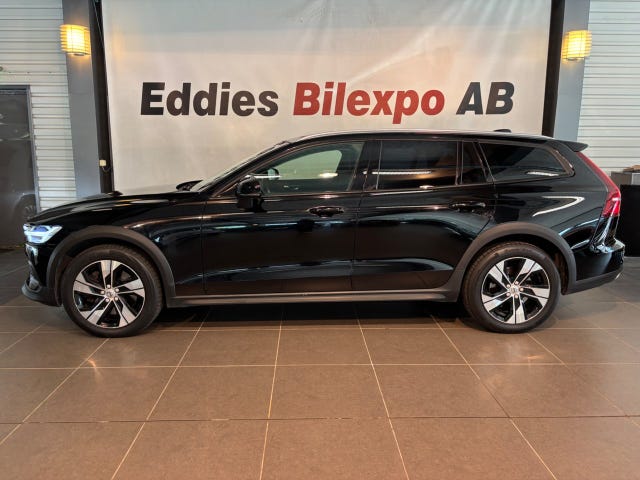 Volvo V60 Cross Country 2019 – bild 2