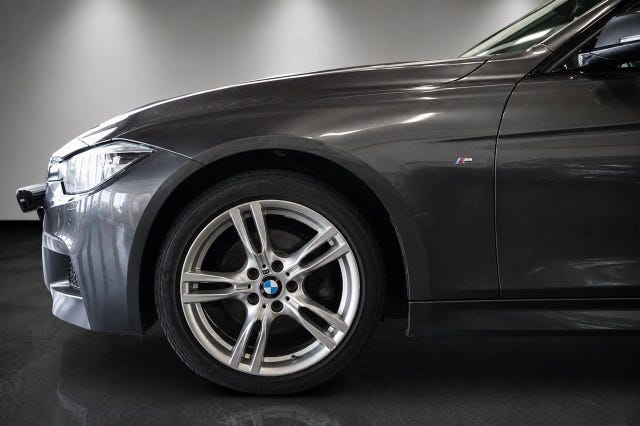 BMW 320d 2019 – bild 3
