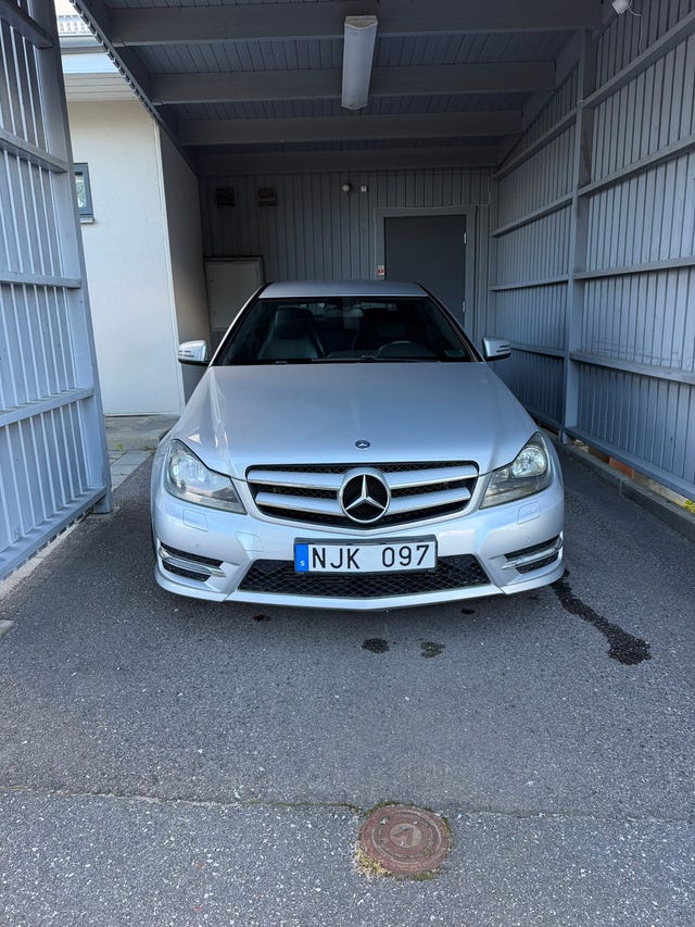 Mercedes-Benz C180 2013