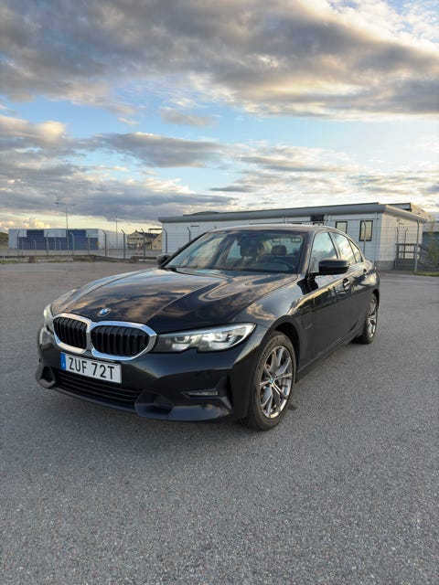 BMW 330e 2020