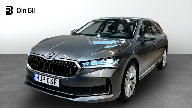 Skoda Superb 2025