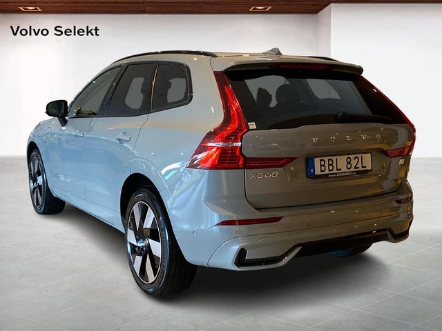 Volvo XC60 2024 – bild 2