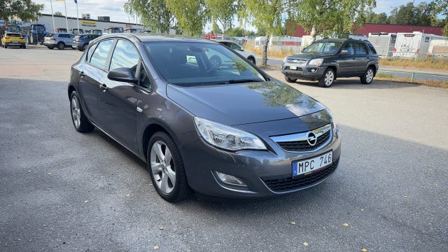 Opel Astra 2010