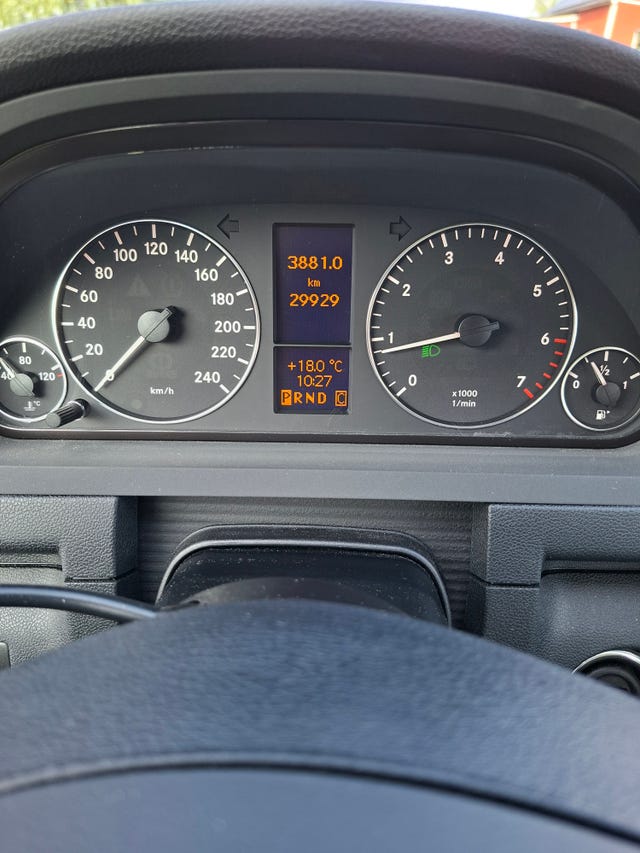 Mercedes-Benz A180 2012
