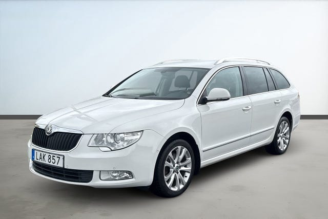 Skoda Superb 2011