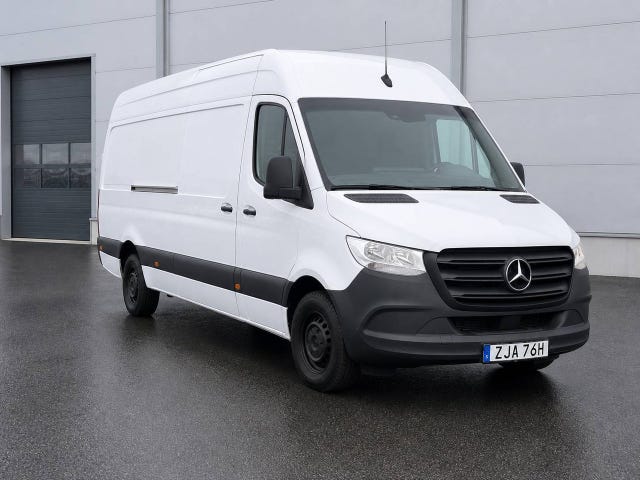 Mercedes-Benz Sprinter 317 2025