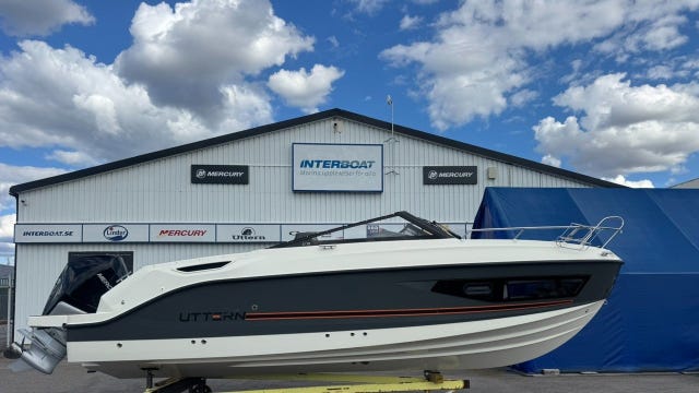 Uttern D70 Mercury 250 V8 - 143 Gångtimmar - Nyservad  3,65%