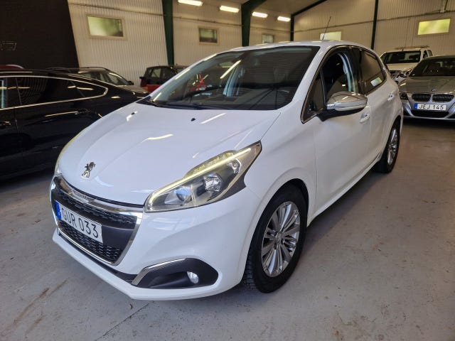 Peugeot 208 2015