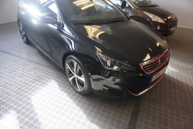 Peugeot 308 2016