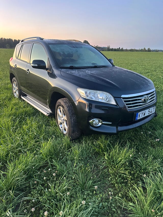 Toyota RAV4 2010