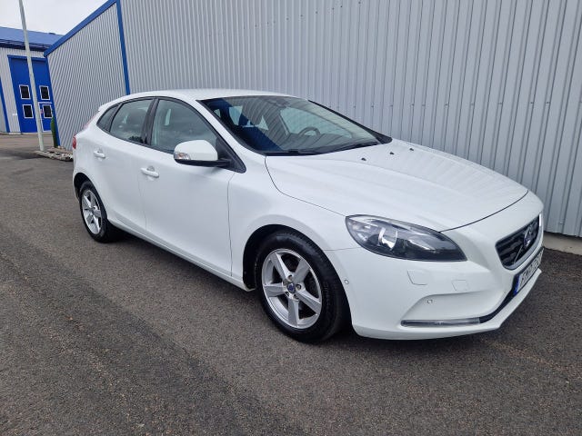 Volvo V40 2015